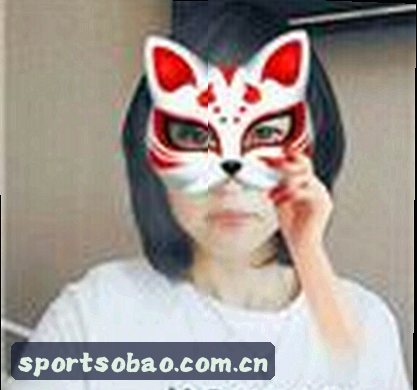 李薇
